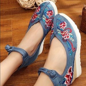 Embroidered Wedge